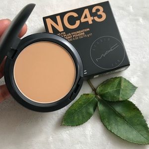Brand New. MAC Studio Fix Powder Plus Foundation